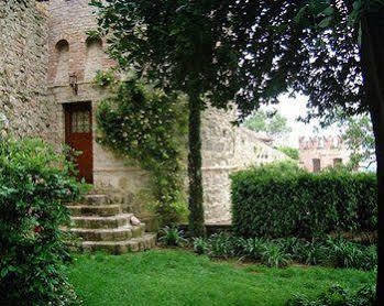 Castello Di Alojamento de Acomodação e Pequeno-almoço 3*
